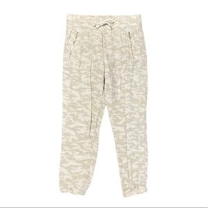 Athleta Cabo Tide Linen Camo Joggers Size 8